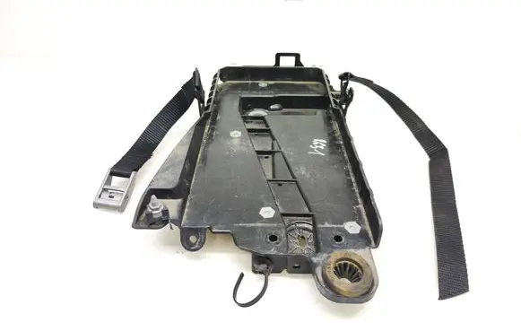 Battery bracket