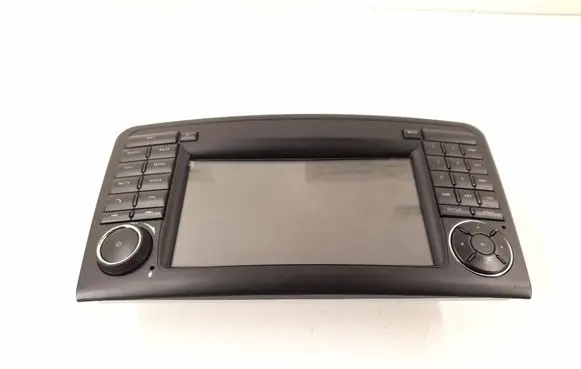 Mercedes-Benz ML W164 Radio/CD/DVD/GPS head unit ML8581