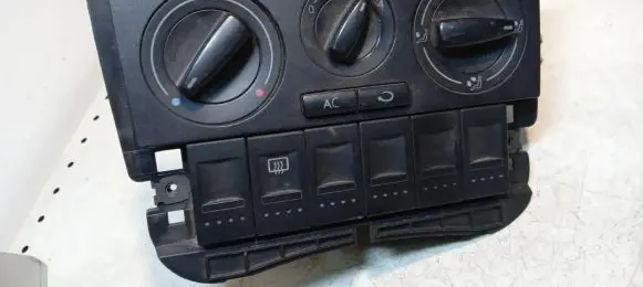 Volkswagen Polo III 6N 6N2 6NF Climate control unit 6N0858305C