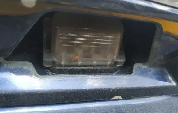 Mazda 6 Number plate light 