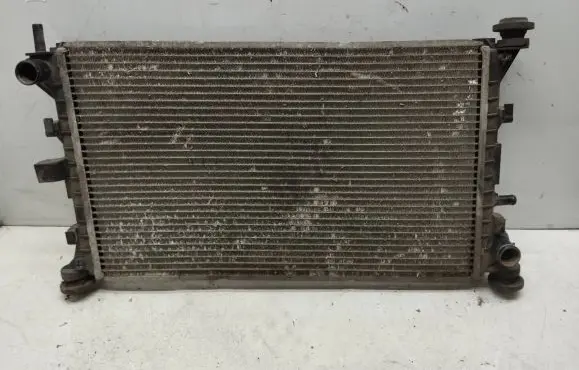 Ford Focus Coolant radiator 98AB8005