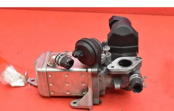 Volvo V60 EGR valve cooler 31370670