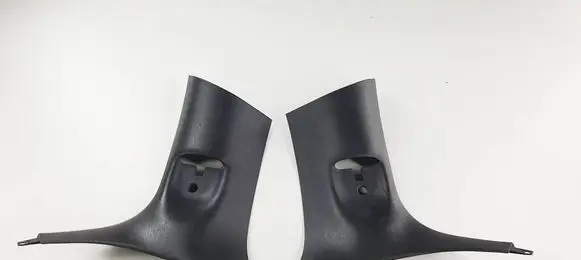 Dodge Durango I (B) pillar trim (bottom) 