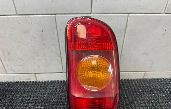 Mini One - Cooper Coupe R56 Rear/tail lights 2755116 2755118