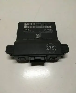 Skoda Octavia Mk2 (1Z) Gateway control module 1K0907530Q 403948 1K0907951