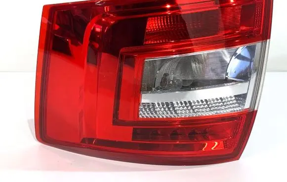 Skoda Octavia Mk3 (5E) Rear/tail lights 5E9945096B