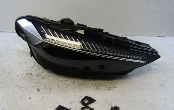Audi A5 Headlight/headlamp 8B3941036AA