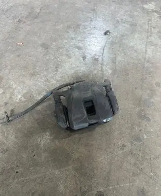 Honda HR-V Front brake caliper