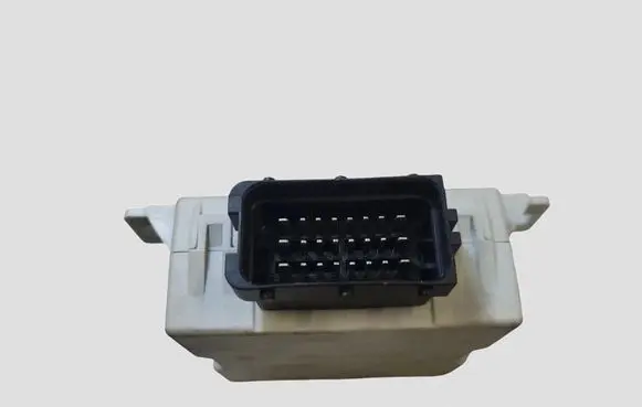 Toyota Avensis T250 Window wiper relay 150696