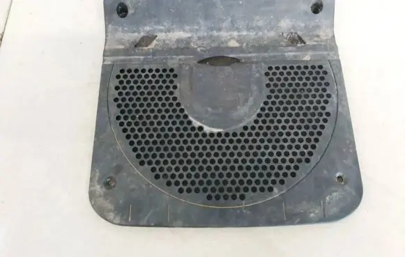 Side speaker trim/cover