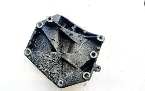 Opel Vectra C Engine mounting bracket