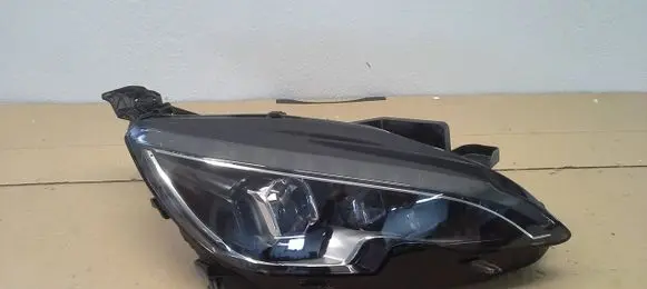 Peugeot 308 Headlight/headlamp 96778323