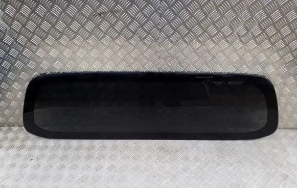 Mitsubishi L200 Rear windscreen/windshield window 