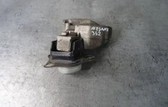 Renault Megane I Engine mount vacuum valve 