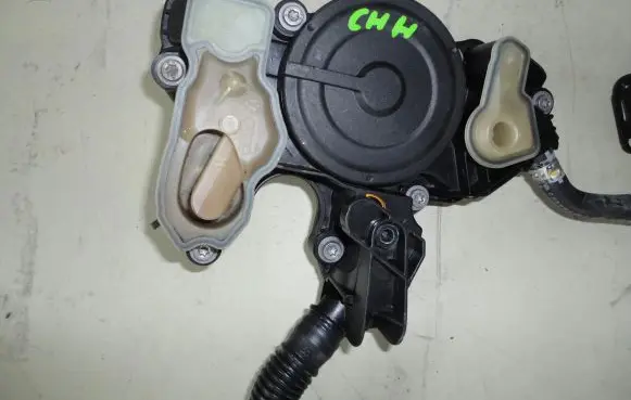 Audi TT TTS RS Mk3 8S other engine part 06K103495AT