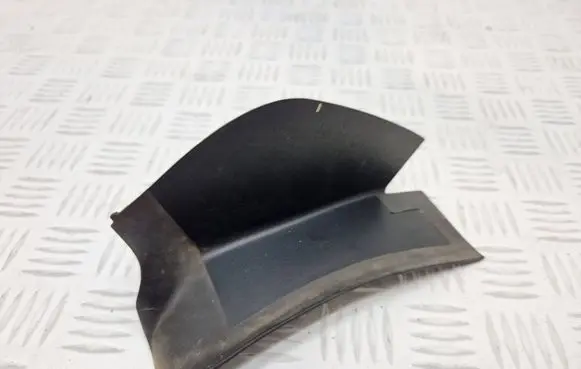 Ford Focus Rear/tail light trim molding JX7B13N552C
