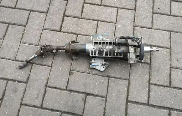 Nissan Pathfinder R51 Steering wheel axle EB36000 1034839