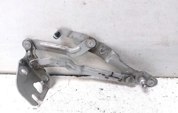 Skoda Superb B5 (3U) Tailgate/trunk/boot hinge 3B5827301B