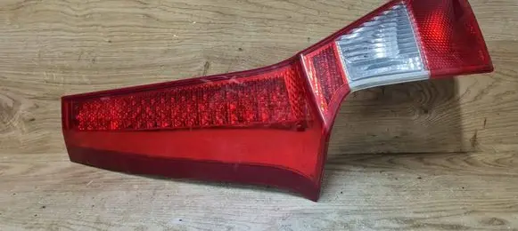 Volvo V70 Tailgate rear/tail lights 164397