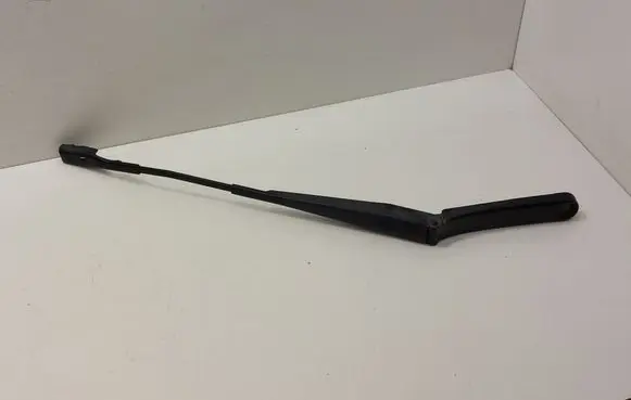 Volkswagen Jetta VI Front wiper blade arm 5C7955409