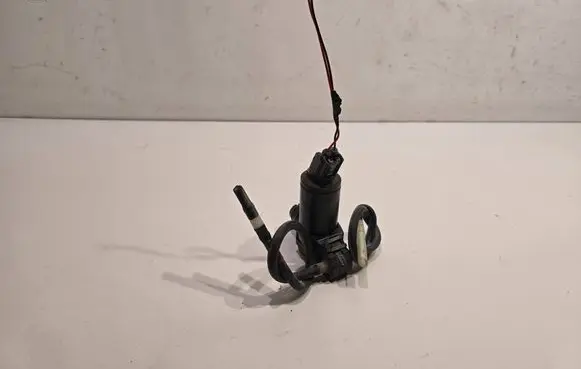 Windscreen/windshield washer pump
