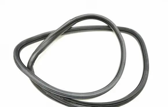 Peugeot 208 I Rear door rubber seal (on body)