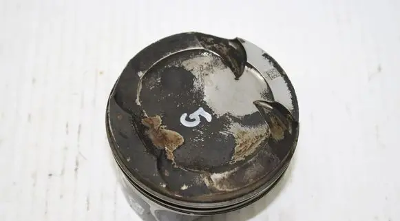 BMW 8 G14 Piston 8681079 11258681079