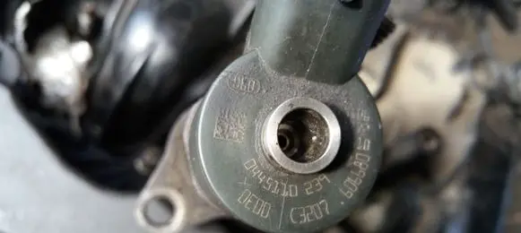 Citroen Berlingo Fuel injector 0445110239