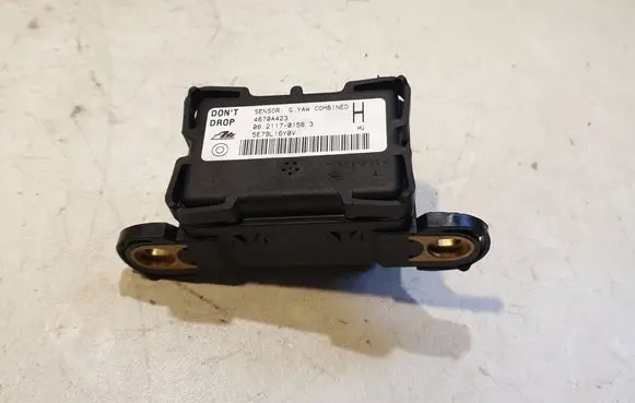 Mitsubishi Outlander ESP acceleration yaw rate sensor 4670A423