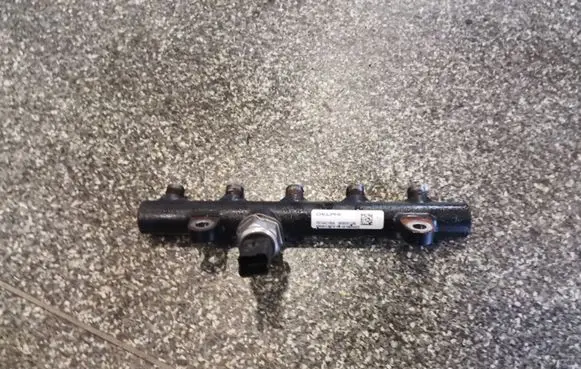 Citroen C5 Fuel main line pipe 9656391180