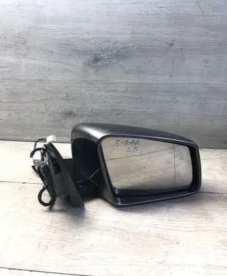 Mercedes-Benz E W212 Front door electric wing mirror A3159412
