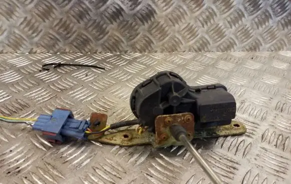 Saab 900 Headlight wiper motor 4240552 0390206934