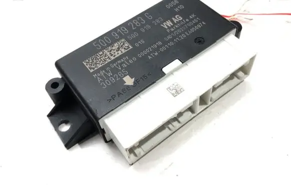 Skoda Fabia Mk3 (NJ) Parking PDC control unit/module 5Q0919283G
