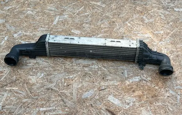 Mercedes-Benz E W210 Intercooler radiator A2105002100