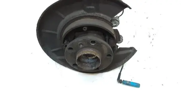 BMW X5 E53 Rear wheel hub spindle/knuckle 