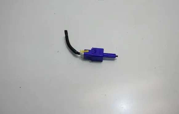 Honda Jazz IV GR Brake pedal sensor switch M49351