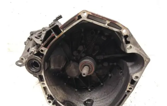 Nissan Qashqai Manual 6 speed gearbox 