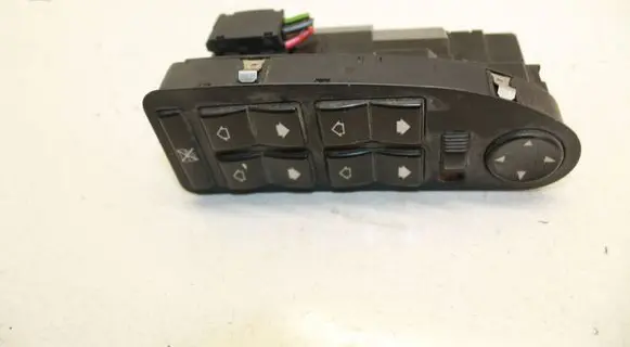 BMW 5 E39 Electric window control switch 8380646