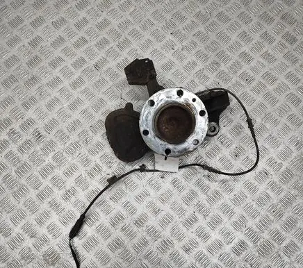 Mercedes-Benz Sprinter W907 W910 Front wheel hub A9073300000