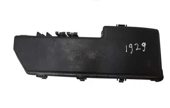 Volvo XC90 Fuse box cover 9494211 318710209
