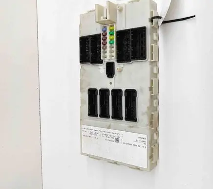 BMW 2 F22 F23 Central body control module 9352862