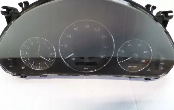 Mercedes-Benz E W211 Speedometer (instrument cluster) A2115405947