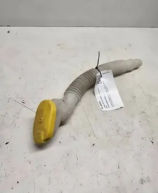 Renault Megane II Window washer liquid tank fill tube 8200104739A