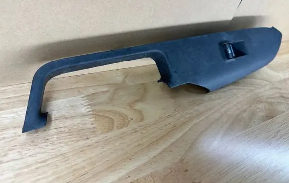 Ford Mustang VI Front door window switch trim GR3B14527B GR3B14A564BFZHE