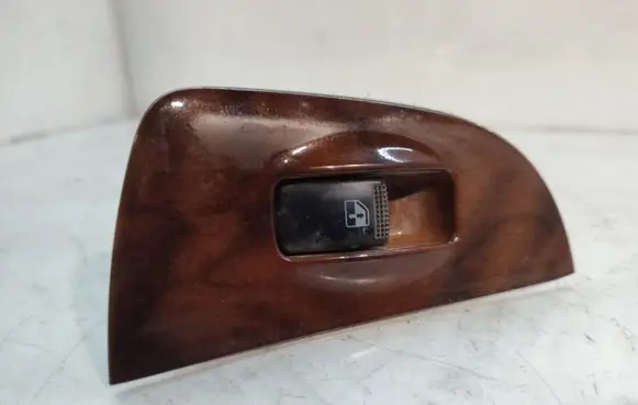 Hyundai Elantra Electric window control switch 935802D300