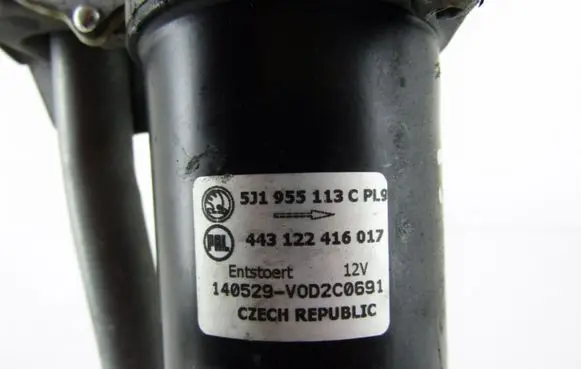 Skoda Praktik (5J8) Front wiper linkage and motor 5j1955113c