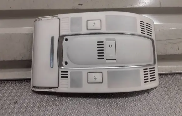 Audi A6 S6 C6 4F Front seat light 4F0947135H