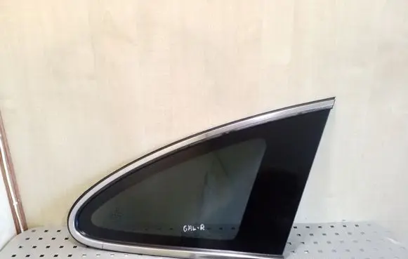 Honda CR-V Rear side window