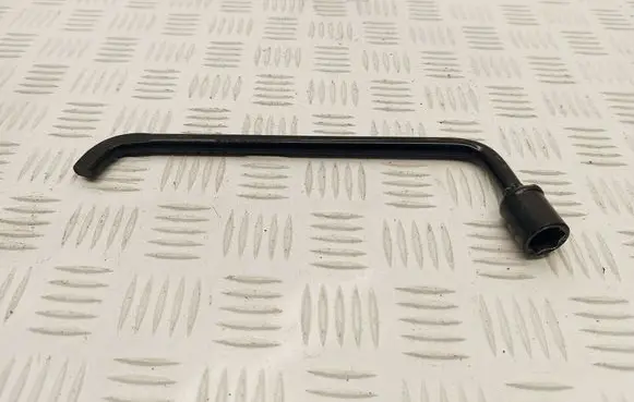 Citroen DS4 Wheel nut wrench