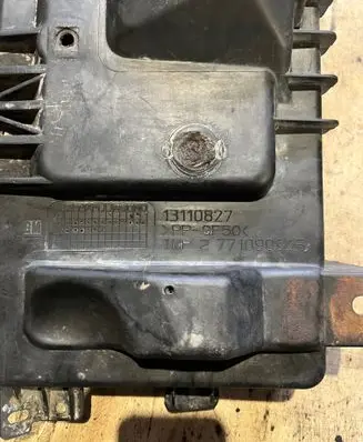 Battery box tray